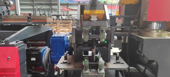 Rechte Winkel-Türen, Herstellung von vorgefertigten Bodenplatten,