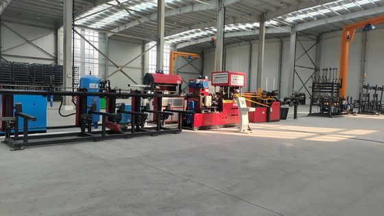 Hohe Schweißgenauigkeit und PLC-Steuerung für Stahlschweißmaschine