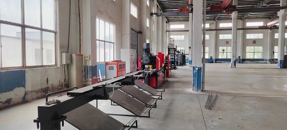 8-12 m/min Trussmachine mit hoher Genauigkeit 1 Jahr Garantie