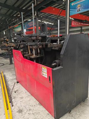 PLC-Steuerung CNC-Schraubenbalken-Schweißmaschinen mit einer Schweißstärke von 1,2-3,2 mm